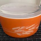 Vintage Pyrex Ovenschaal Met Deksel  Met Tarwemotief Ca. 1979 thumbnail 2