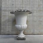 Gietijzeren Vaas Model Medicis, 65 Cm Hoog thumbnail 2