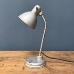 Zilvergrijze Bauhaus Bureaulamp thumbnail 8