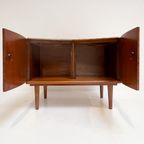 Engels Houten Kastje Met Messing Versiering, 19650's thumbnail 6