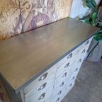 Landelijk Ladekast, Apothekerskast, Archiefkast, Met Metalen Bovenblad Lichte Transportschade Afm. 105x42 En 120cm Hoog. thumbnail 5
