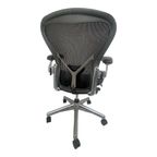 Herman Miller - Bureaustoel Model Aeron - Maat B - Chroom Onderstel (Luxe Uitvoering) thumbnail 10