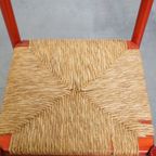 Leuke Rode Vintage Houten Jaren ’70 Stoel Met Een Gevlochten Rieten Zitting thumbnail 6