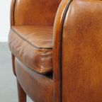 Comfortabele Armchair Gemaakt Van Schapenleer Met Een Mooie Afwerking En Prachtige Kleuren thumbnail 13