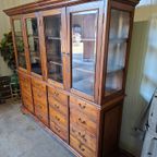 Antieke Klassieke Engelse Vitrinekast, Ladekast, Winkelkast, Apothekerskast Afm. 213x52 En 192cm Hoog. thumbnail 3