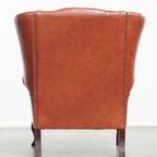 Elegante, Gladde En Comfortabele Engelse Chesterfield Oorfauteuil Van Rundleer thumbnail 5