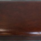 Cognac-kleurige Schapenleren Hocker Met Siernagels thumbnail 5