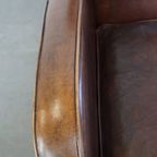Statige, In Goede Staat Verkerende, Strak Afgewerkte En Comfortabele Schapenleren Fauteuil thumbnail 9