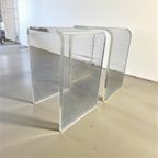Set Van 2 Vintage Plexi Curved Bijzettafeltjes / Sidetables thumbnail 2