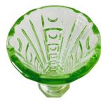 Art Deco Uranium Vaasje In Annagroen Persglas thumbnail 2