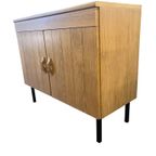 Vintage Kast / Commode Met Stalen Pootjes thumbnail 4