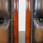 Set Van 2 Sierlijke En Karaktervolle Groene Vintage Rundleren Engelse Chesterfield Fauteuils thumbnail 14