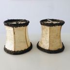 Twee Vintage Papyrus Lampenkappen In Beige En Goud thumbnail 9