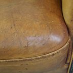 Karaktervolle, Charmante Vintage Schapenleren Clubfauteuil In Een Mooie Lichte Cognac Kleur thumbnail 6
