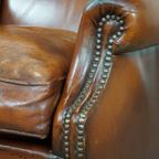 Comfortabele Schapenleren Oorfauteuil Met Een Warme Kleurstelling En Een Mooi Patina thumbnail 10