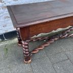 Stoere Antiek Eiken Sidetable Met Grenen Blad, Getorste Poten / 153 Cm Lang thumbnail 10