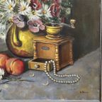 Gesigneerd Stilleven Met Bloemen En Kralen. thumbnail 8