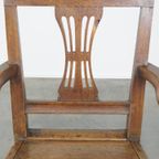Prachtige Antieke Engelse 18e Eeuwse Eikenhouten Stoel Met Armleuningen En Een Mooi Ornament In D thumbnail 11