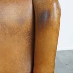 Comfortabele Vintage Oorfauteuil Gemaakt Van Karakteristiek Schapenleer thumbnail 14