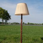 Antieke Schemerlamp Met Houtsnijwerk thumbnail 3