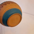 Vintage Terracotta Vaasje Kitsch Retro Vaas Keramirk thumbnail 6