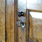 Eiken Tridard Kast, Circa 1710 thumbnail 9
