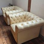 Set Van 2 Leren Fauteuils Chesterfield Stijl thumbnail 2