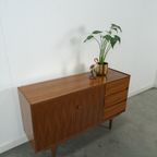 Teak Fineer Dressoir Met Ronde Knop En Lades thumbnail 11