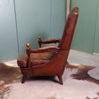 Bijzonder Stoere Vintage Bibliotheekfauteuil Met Studs thumbnail 2