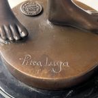 Bronzen Beeld Op Marmeren Voet Pitta Luga. thumbnail 5