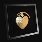 Lovegrenade 23Ct Goud Verguld Kunstwerk In Lijst thumbnail 3