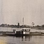 Zwart Wit Foto Op Hardboard Olst Veerpont Daf Reclame thumbnail 3