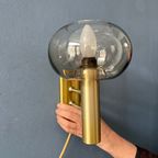 Mid Century Glazen Wandlamp Met Messing Frame thumbnail 9