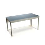 Vintage Gispen Eettafel / Bureau Met Blauw Blad Gemaakt In De Jaren '70 thumbnail 2