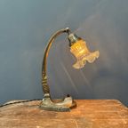 Franse Art Nouveau Tafellamp Met Transparante Glazen Kap thumbnail 14