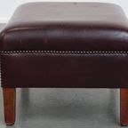 Bordeauxrode Rundleren Hocker/ Voetenbank In Engelse Stijl thumbnail 3