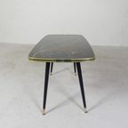 Vintage Salontafel Met Glazen Blad En Schuine Poten, Jaren 50 thumbnail 8