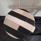 Vintage Ronde Metalen Kruk Met Lederen Patchwork Bekleding thumbnail 21