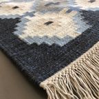 Handgeweven Scandinavisch Wollen Röllakan Vloerkleed Blauw Grijs Crème thumbnail 3
