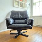 Leolux Cece Fauteuil Op Steren Voet. Zwart Leer thumbnail 3