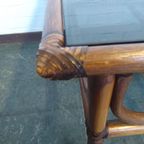 Rotan Tafel Met Rookglas En Leren Bindingen thumbnail 7