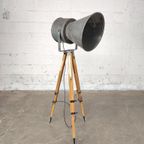 Industriële Lamp Op Statief thumbnail 3