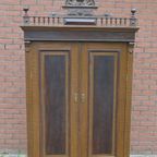 Antieke Kledingkast Oud Grenen Met Kuif thumbnail 3
