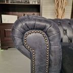 Brighton 2-zits Classic Chesterfield Bank – Blauw, Soft Leer thumbnail 2