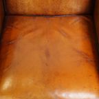 Schapenleren Art Deco Design Armchair Met Mooie Houten Details En Zwarte Biezen thumbnail 7