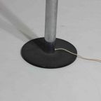 Modernistische Mid-century Chrome Vloerlamp Met Opaline Glazen Bol, Italië 1970s thumbnail 4