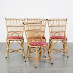 Set Van 4 Subtiele En Charmante Vintage Jaren ’60 Rotan Boho Stoelen Met Gestoffeerde Zitting thumbnail 2