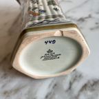 Vaas, Polychroom Met Bloem-Decoratie Van Delft. thumbnail 6
