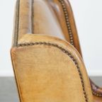 Comfortabele En Cognac-Kleurige Vintage Schapenleren Fauteuil Met Een Hoge Rug thumbnail 13