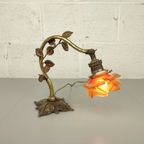 Bronzen Tafellamp Met Glazen Bloem thumbnail 3